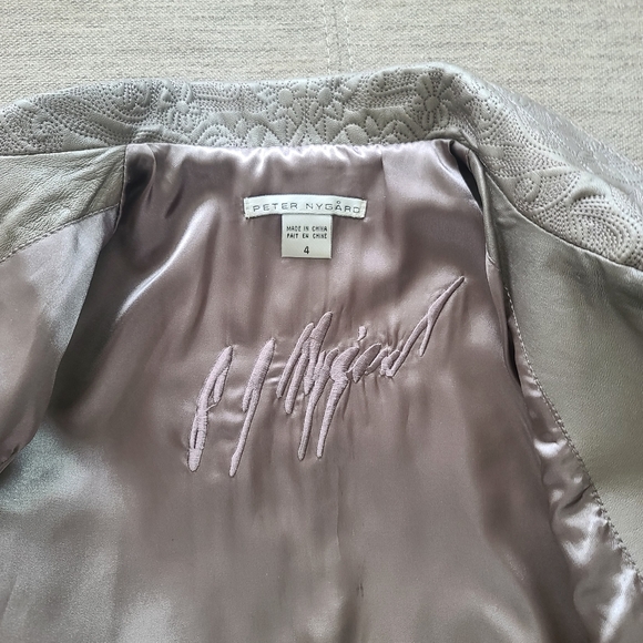 Peter Nygard Leather Crystal Snap Front Pewter Crop Jacket Sz 4 - Picture 10 of 13